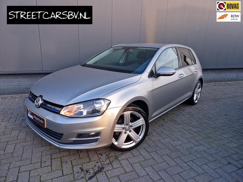 Grijs Occasion 2020 VW Golf VII Allstar Hatchback | € 12.950 (Eerlijke prijs) - Afbeelding 1/4