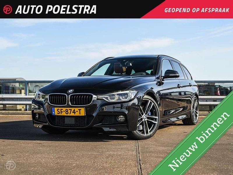 Zwart Gebruikt 2017 BMW 330 Shadowline Stationwagen | € 24.950 (Eerlijke prijs) - Afbeelding 1/4