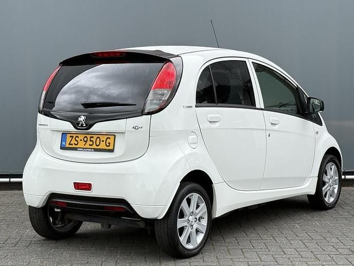 Occasion Peugeot iON Active 49 kW (67 PK) 2019 Hatchback