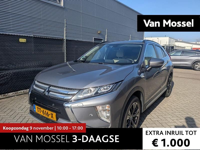 Grijs Gebruikt 2018 Mitsubishi Eclipse Cross Edition SUV | € 16.945 (Eerlijke prijs) - Afbeelding 1/4