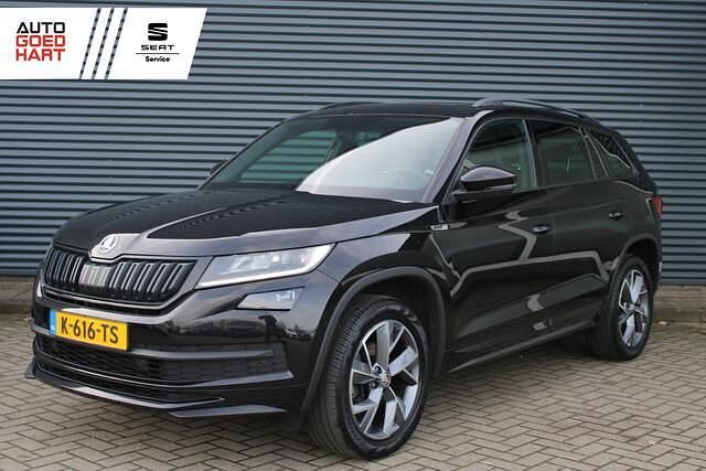 Zwart Occasion 2021 Skoda Kodiaq SportLine SUV | € 29.895 (Eerlijke prijs) - Afbeelding 1/4