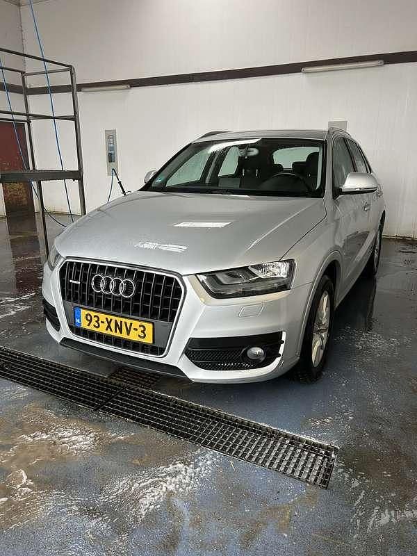 Grijs Occasion 2012 Audi Q3 Proline SUV | € 10.500 (Goede deal) - Afbeelding 1/4
