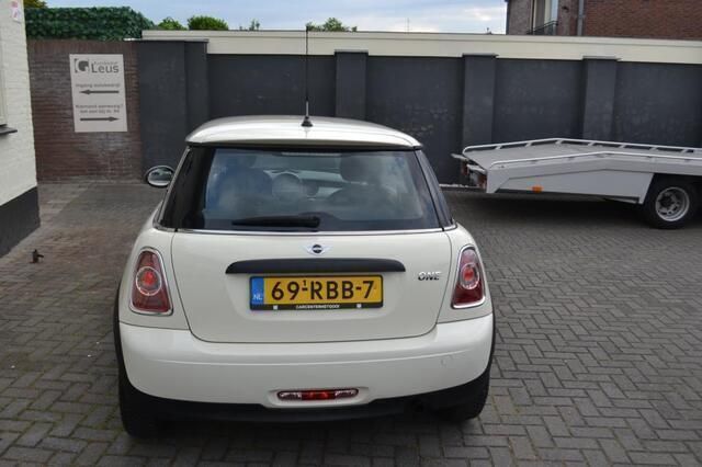 Occasion Mini ONE Business 75 PK (55 kW) 2011 Beige Hatchback