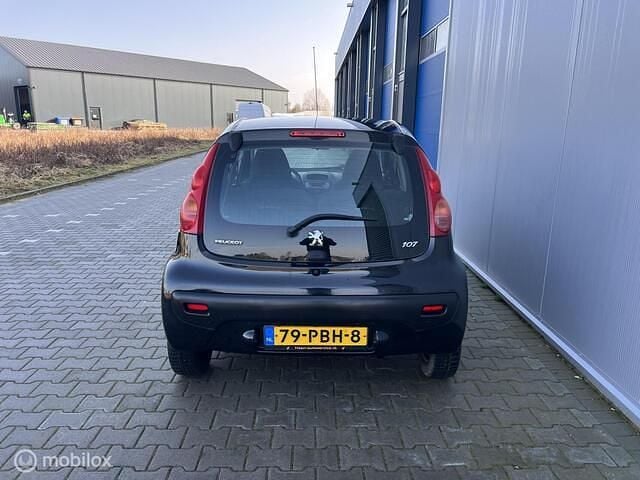Occasion Peugeot 107 68 PK (50 kW) 2011 Zwart Hatchback