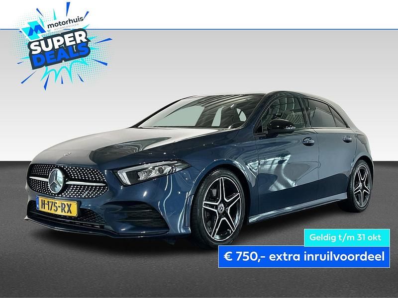 Blauw Gebruikt 2020 Mercedes A180 Business Hatchback | € 25.940 (Eerlijke prijs) - Afbeelding 1/4