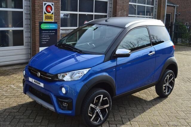 Blauw Gebruikt 2022 Aixam Crossover Premium Hatchback | € 16.599 (Eerlijke prijs) - Afbeelding 1/4