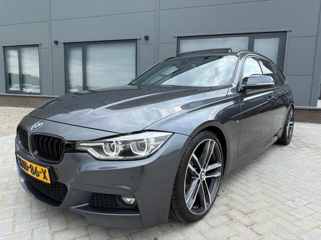 Grijs Occasion 2016 BMW 320 Performance Stationwagen | € 16.999 (Duur) - Afbeelding 1/4
