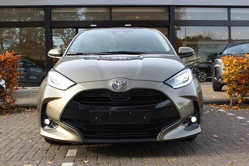 Occasion Toyota Yaris Hybrid Edition 2024 Groen (metallic) Hatchback