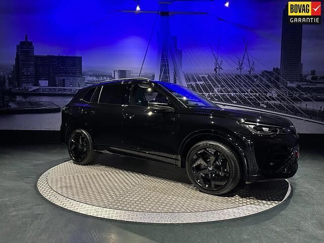 Zwart Nieuw 2025 VW Tiguan R-line SUV | € 49.995 (Super prijs) - Afbeelding 1/4