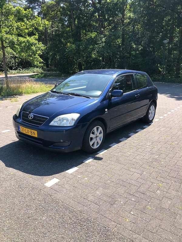 Blauw Gebruikt 2003 Toyota Corolla Terra Hatchback | € 1.900 (Eerlijke prijs) - Afbeelding 1/4