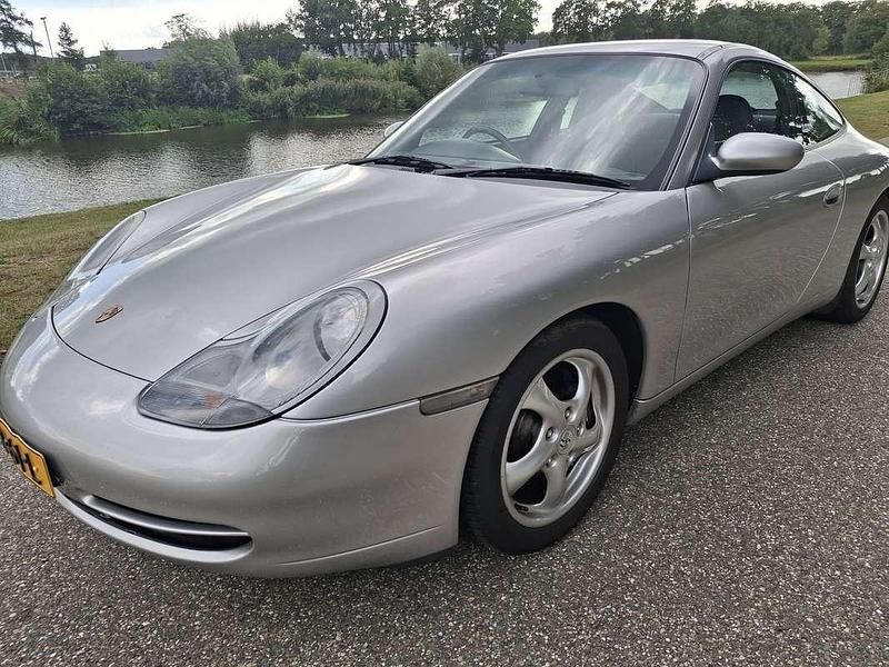 Occasion Porsche 996 300 PK (220 kW) 1998 Zilver Coupé