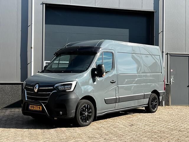 Grijs Gebruikt 2022 Renault Master Van | € 17.450 (Goede deal) - Afbeelding 1/4