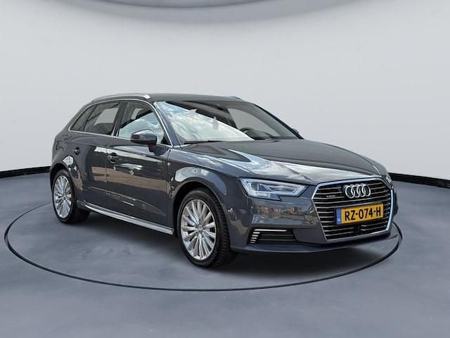 Occasion Audi A3 Sportback e-tron Sport 150 PK (110 kW) 2016 Grijs Hatchback