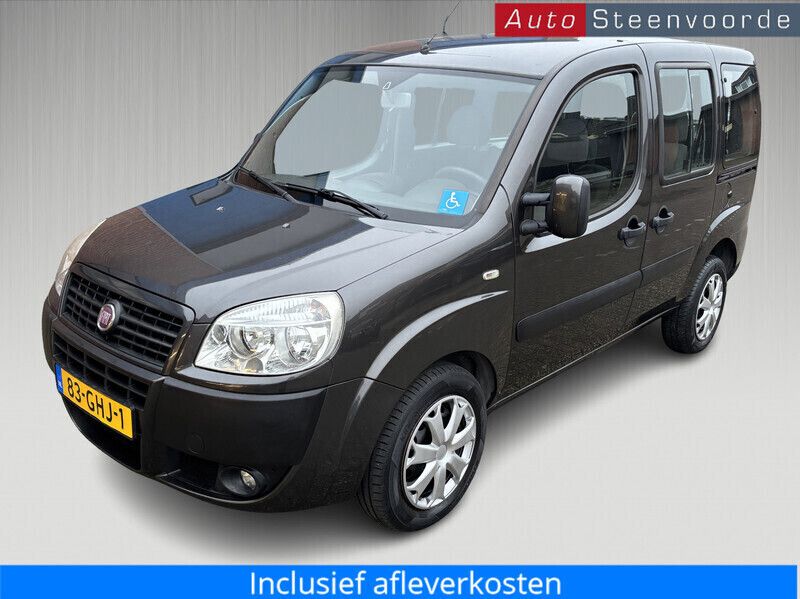 Grijs Gebruikt 2008 Fiat Doblò Dynamic MPV | € 9.950 - Afbeelding 1/4