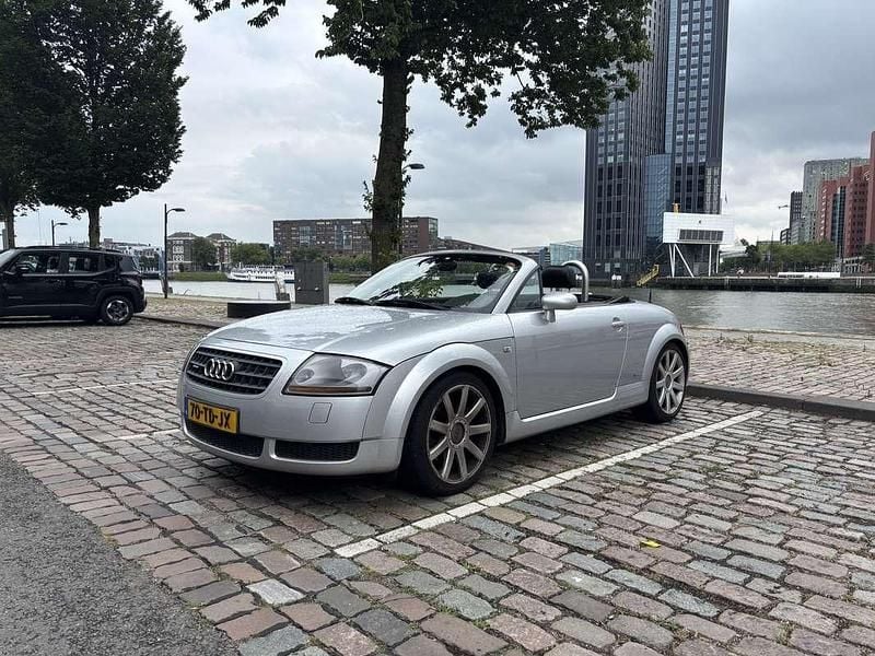 Grijs Gebruikt 2003 Audi TT Cabriolet | € 3.999 (Super prijs) - Afbeelding 1/4