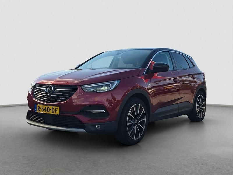 Rood, metallic lak Gebruikt 2021 Opel Grandland X Innovation SUV | € 23.400 (Goede deal) - Afbeelding 1/4