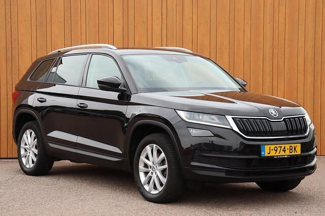 Zwart Gebruikt 2020 Skoda Kodiaq Business Line SUV | € 27.940 (Eerlijke prijs) - Afbeelding 1/3