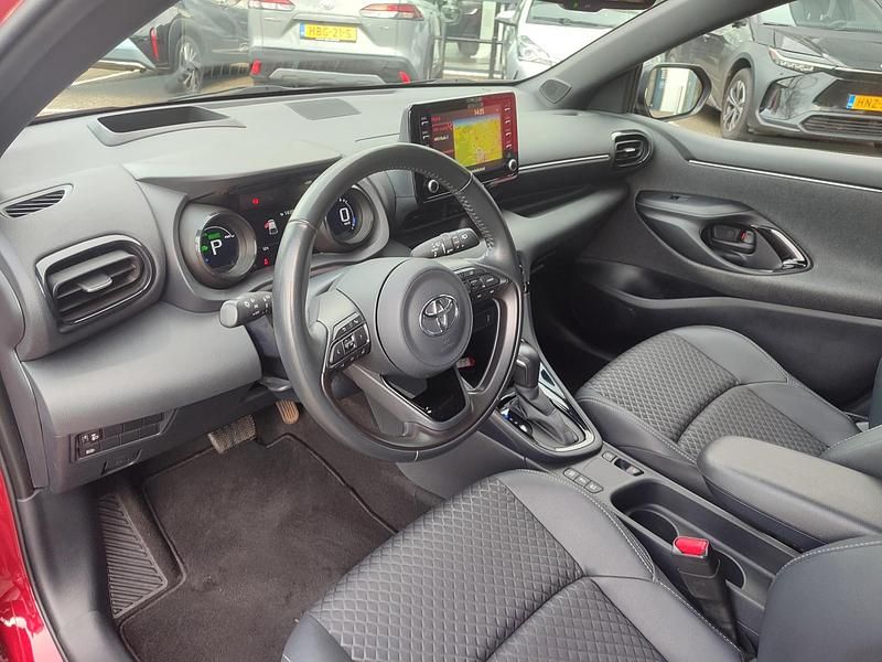 Occasion Toyota Yaris Executive 116 PK (85 kW) 2020 Zwart Hatchback