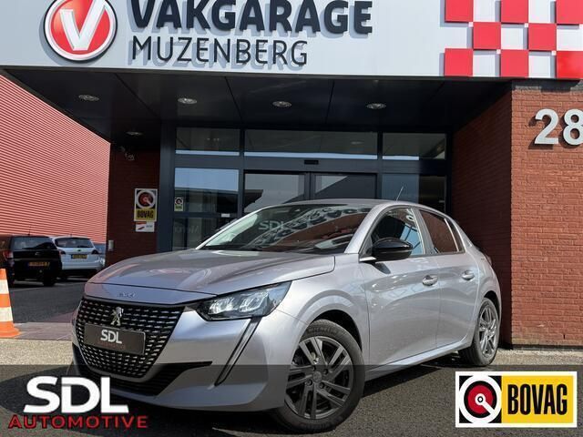 Zilver Gebruikt 2022 Peugeot 208 Allure Hatchback | € 17.445 (Eerlijke prijs) - Afbeelding 1/4