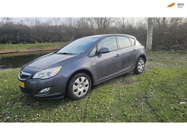 Occasion Opel Astra Edition 140 PK (102 kW) 2010 Grijs Hatchback