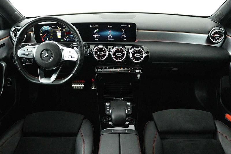 Occasion Mercedes A250 Business 160 PK (117 kW) 2021 Grijs Hatchback