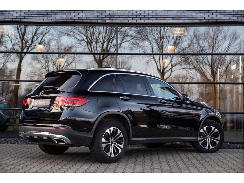 Occasion Mercedes GLC300 320 PK (235 kW) 2020 Zwart SUV