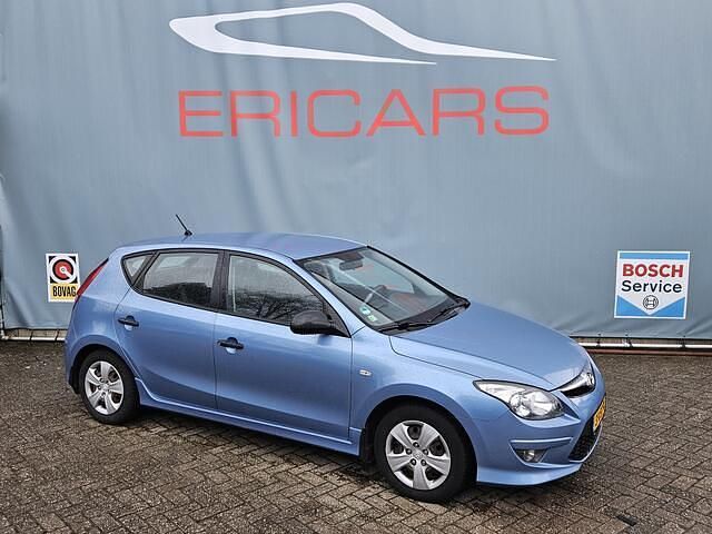 Blauw (metallic) Gebruikt 2011 Hyundai i30 Active Stationwagen | € 2.450 (Iets duurder) - Afbeelding 1/4