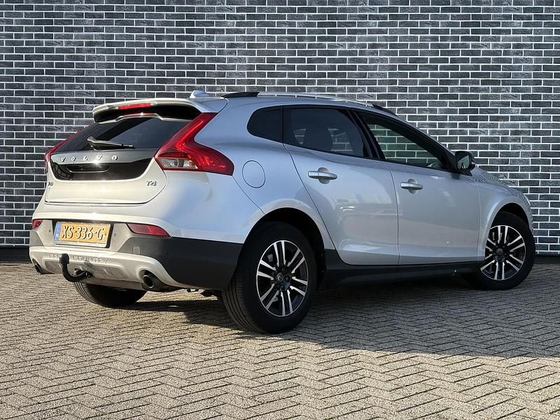 Occasion Volvo V40 Momentum 2019 Grijs Hatchback
