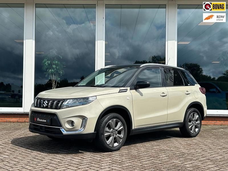 Beige Gebruikt 2022 Suzuki Vitara SUV | € 22.450 - Afbeelding 1/4