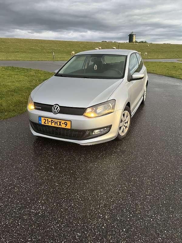 Gebruikt 2011 VW Polo Sedan | € 2.750 (Goede deal) - Afbeelding 1/4