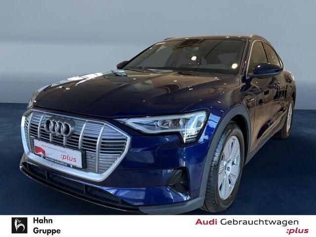 Blauw Gebruikt 2021 Audi e-tron SUV | € 42.639 (Iets duurder) - Afbeelding 1/4