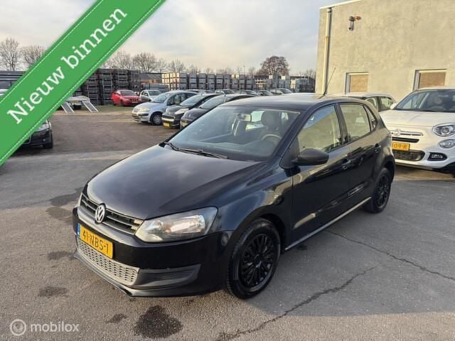 Zwart Occasion 2010 VW Polo Comfortline Hatchback | € 2.300 (Super prijs) - Afbeelding 1/4