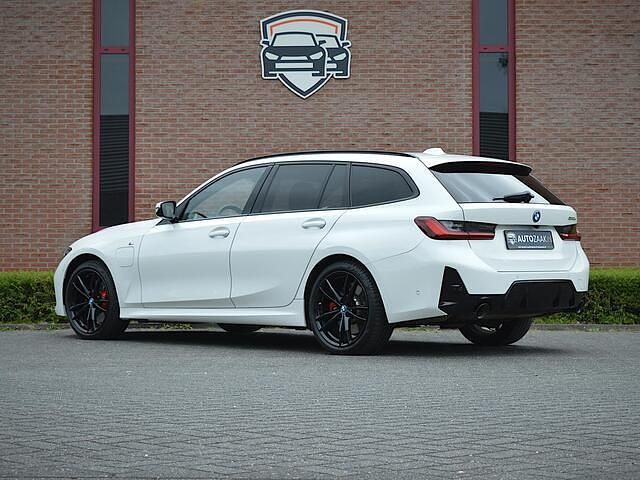 Occasion BMW 330 M Sport 291 PK (214 kW) 2024 Wit Stationwagen