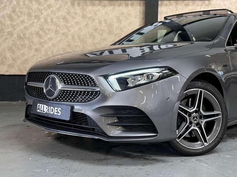 Occasion Mercedes A250 Business 160 PK (117 kW) 2021 Grijs Hatchback