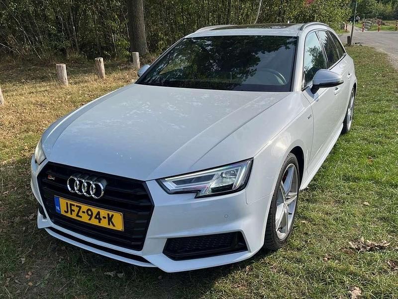 Wit Gebruikt 2017 Audi S4 Stationwagen | € 37.000 (Iets duurder) - Afbeelding 1/4