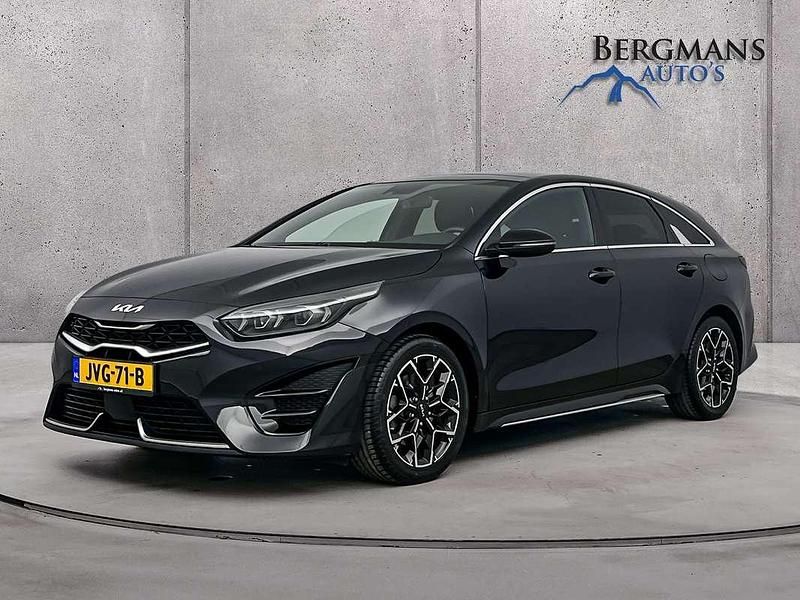 Zwart Occasion 2023 Kia ProCeed GT Stationwagen | € 24.800 (Goede deal) - Afbeelding 1/4