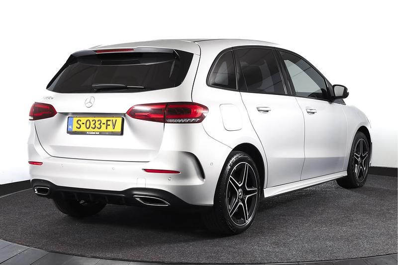 Occasion Mercedes B250e AMG line 218 PK (160 kW) 2023 Grijs MPV