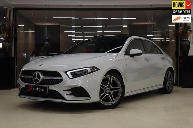 Wit Gebruikt 2020 Mercedes A200 Business Sedan | € 26.950 (Eerlijke prijs) - Afbeelding 1/4