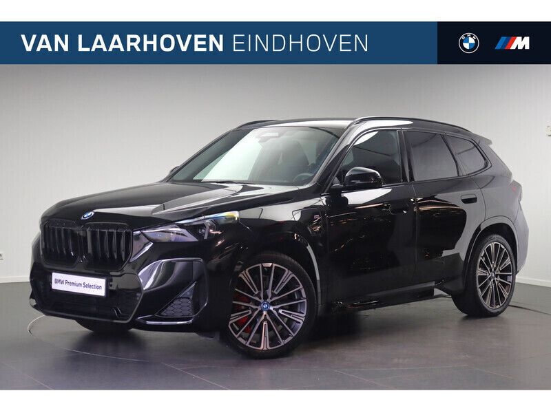 Zwart Gebruikt 2024 BMW X1 Comfort Edition SUV | € 56.950 (Iets duurder) - Afbeelding 1/4