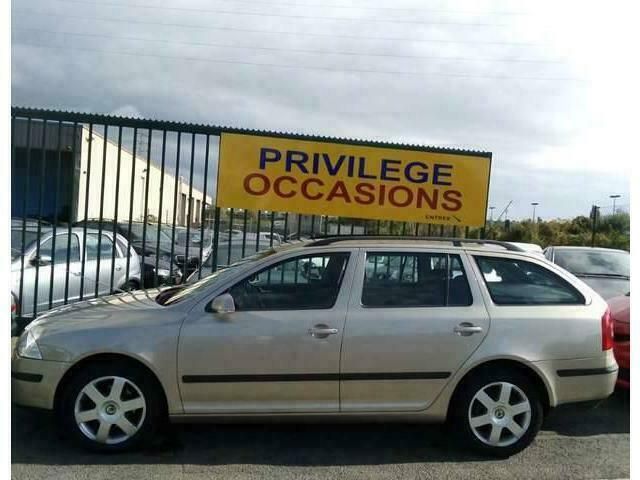 Bruin Gebruikt 2007 Skoda Octavia Stationwagen | € 2.490 (Eerlijke prijs) - Afbeelding 1/4