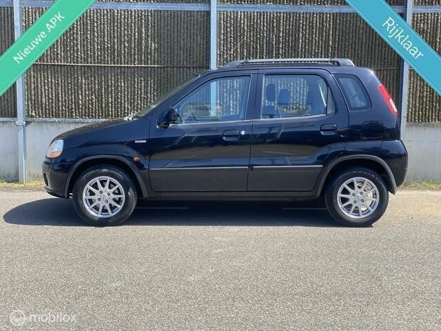 Occasion Suzuki Ignis 83 PK (61 kW) 2002 Zwart Hatchback