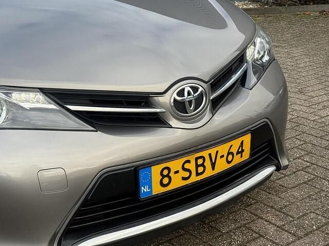 Occasion Toyota Auris 99 PK (72 kW) 2013 Bruin Hatchback