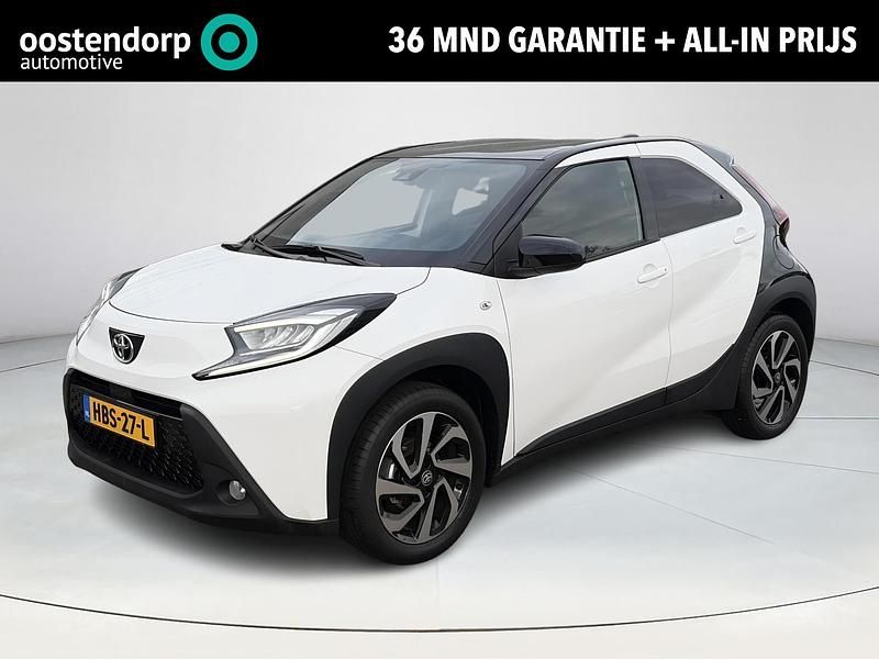 Wit Occasion 2024 Toyota Aygo X Pulse SUV | € 22.900 (Duur) - Afbeelding 1/4