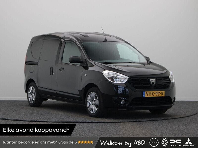 Zwart Gebruikt 2021 Dacia Dokker Van | € 8.267 (Goede deal) - Afbeelding 1/3
