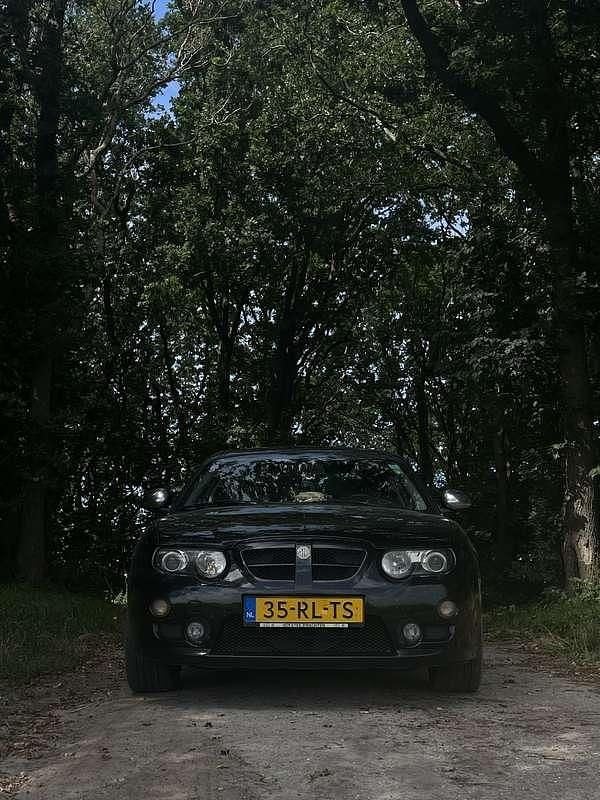 Gebruikt 2005 MG ZT-T Stationwagen | € 1.400 - Afbeelding 1/4