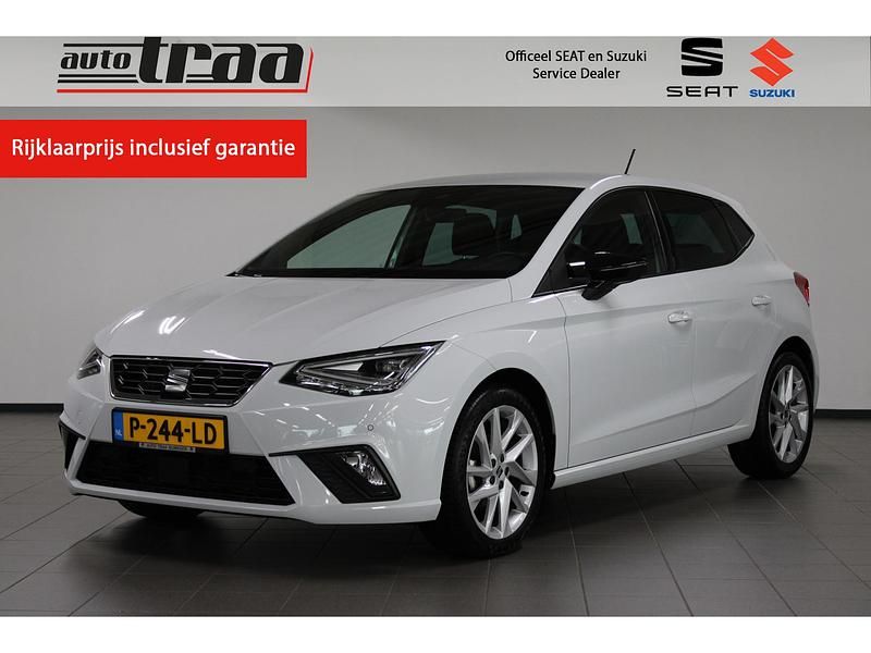 Wit Gebruikt 2022 Seat Ibiza FR Hatchback | € 19.450 (Iets duurder) - Afbeelding 1/4