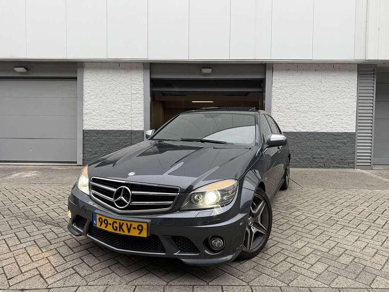 Grijs Gebruikt 2008 Mercedes C63 AMG AMG Sedan | € 29.000 (Goede deal) - Afbeelding 1/4