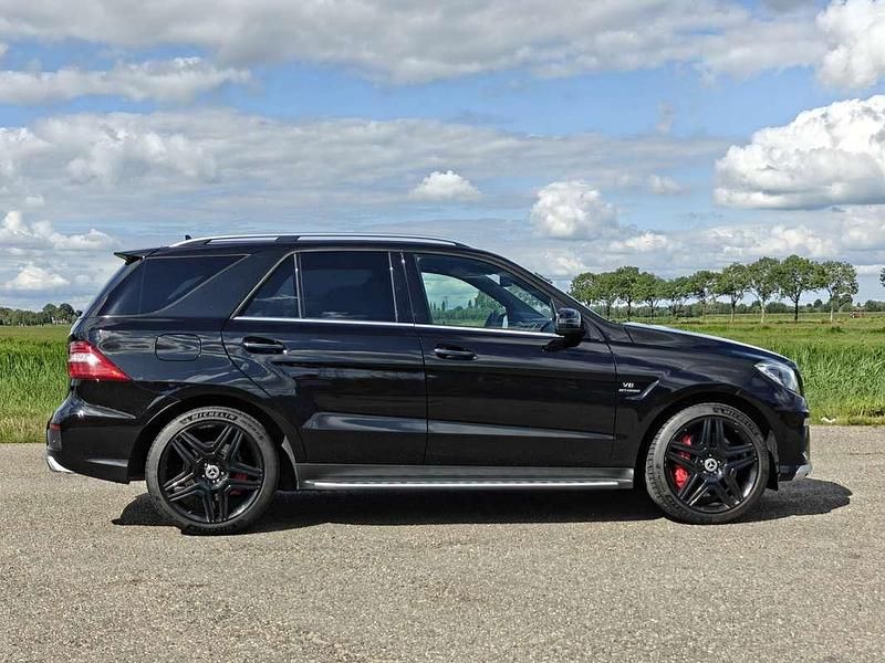 Occasion Mercedes ML63 AMG AMG 557 PK (409 kW) 2012 Zwart SUV