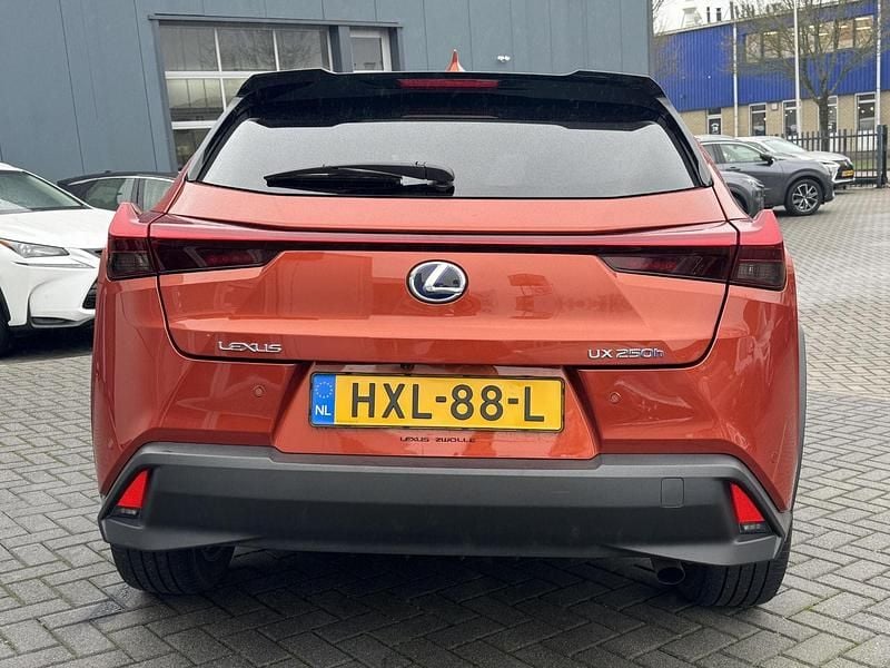 Occasion Lexus UX Business Edition 184 PK (135 kW) 2022 Bruin SUV