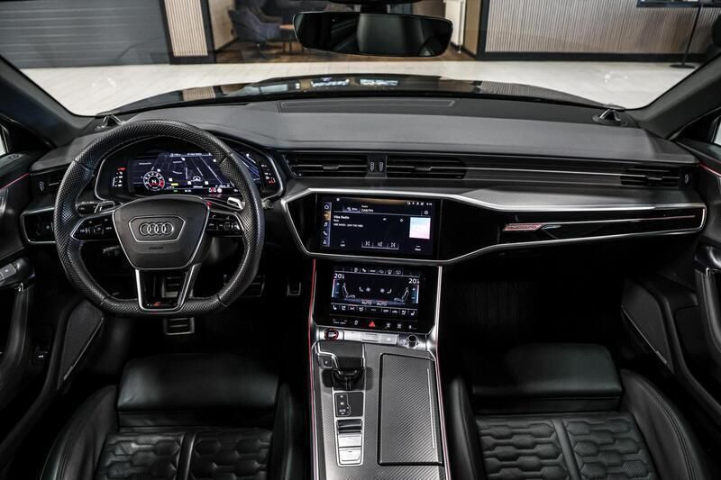 Zwart Gebruikt 2023 Audi RS6 Exclusive Stationwagen | € 155.000 (Duur) - Afbeelding 1/4